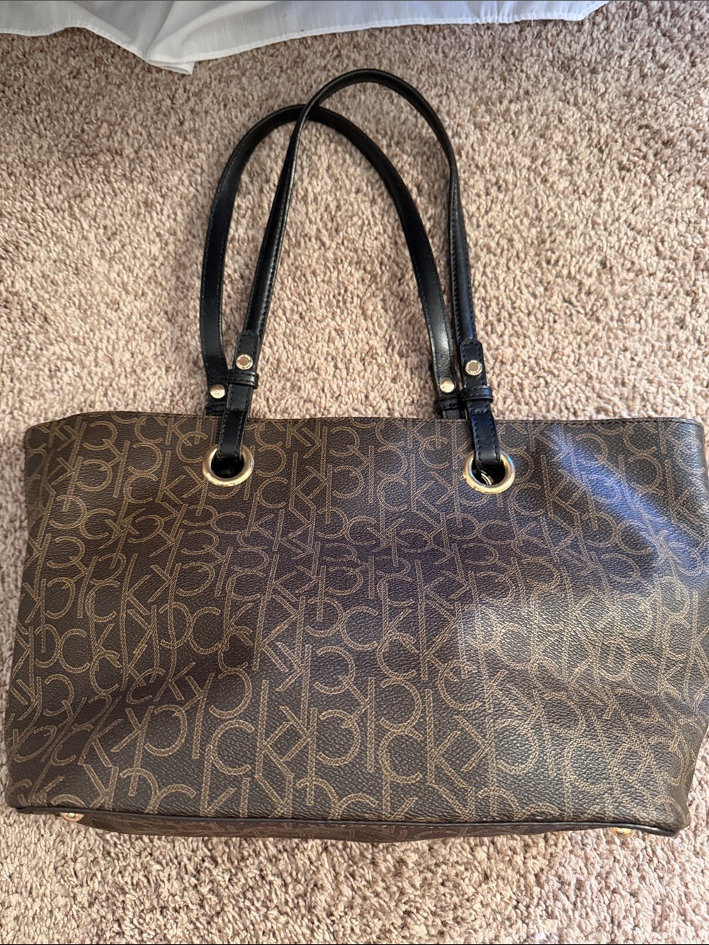 Calvin Klein tote - Picture 5 of 13